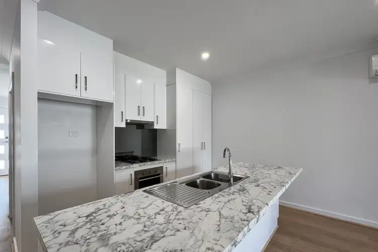 Fifth view of Homely townhouse listing, 8 Wycombe Drive, Mount Barker SA 5251