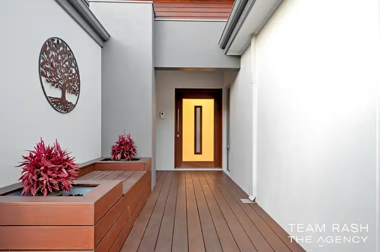 Sixth view of Homely house listing, 2 Arinto Court, Caversham WA 6055