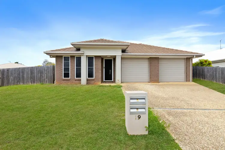 19 Essington Mews, Leichhardt QLD 4305