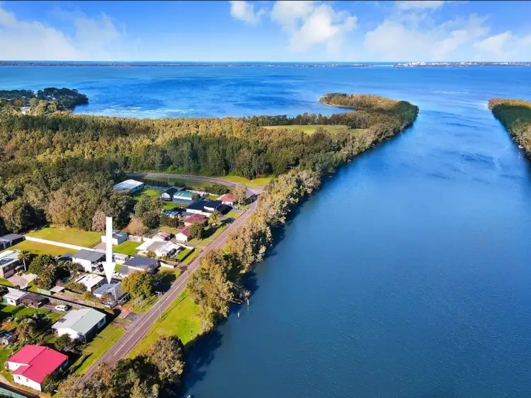 Second view of Homely house listing, 7 Wolseley Avenue, Tacoma NSW 2259