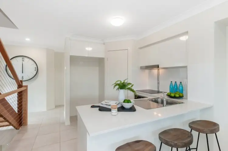 Third view of Homely townhouse listing, 6/57 Ellen Street, Oxley QLD 4075