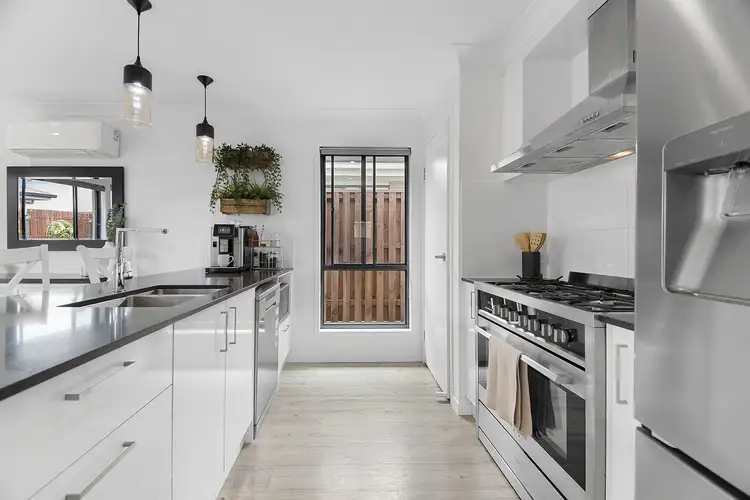 Second view of Homely house listing, 33 Aspen Way, Arundel QLD 4214