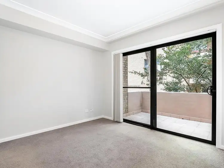 Fourth view of Homely apartment listing, 2/7 Holborn Avenue, Dee Why NSW 2099
