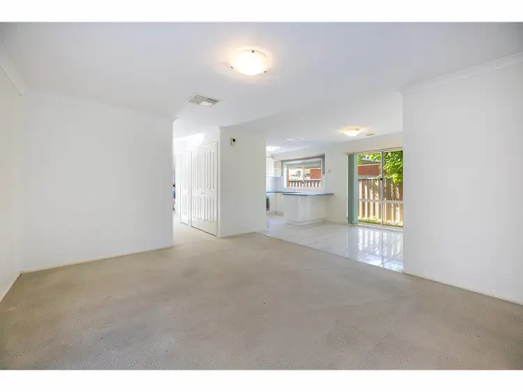 Sixth view of Homely house listing, 33 Dundee Drive, Wodonga VIC 3690
