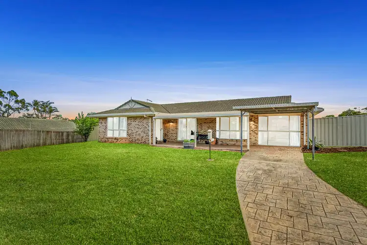 8 Birchgrove Crescent