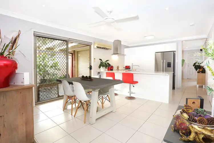 8 Matisse Court, Coombabah QLD 4216