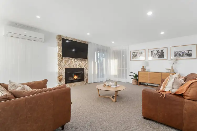 Fifth view of Homely house listing, 7 Devereaux Court, Frankston VIC 3199