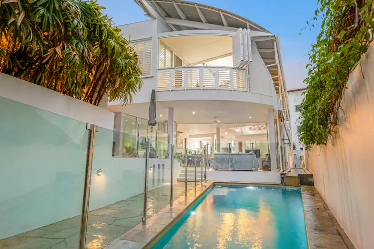 18 Heron Avenue, Mermaid Beach QLD 4218