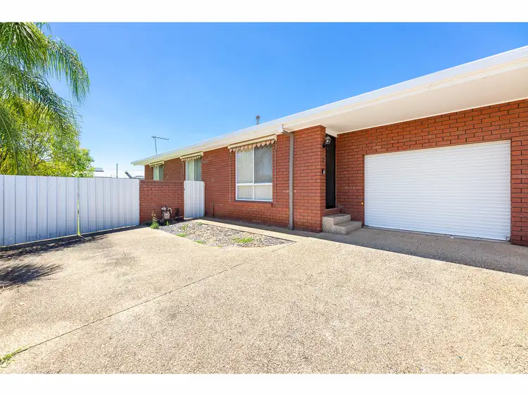 2/482 Heriot Street, Lavington NSW 2641