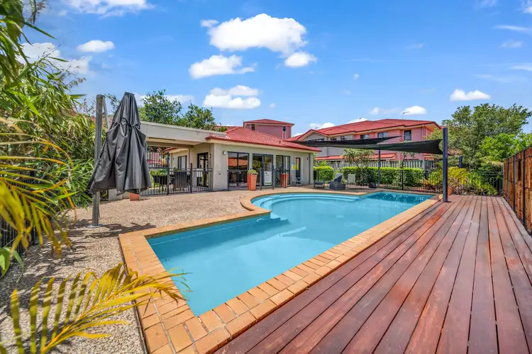 2 Geraldton Drive