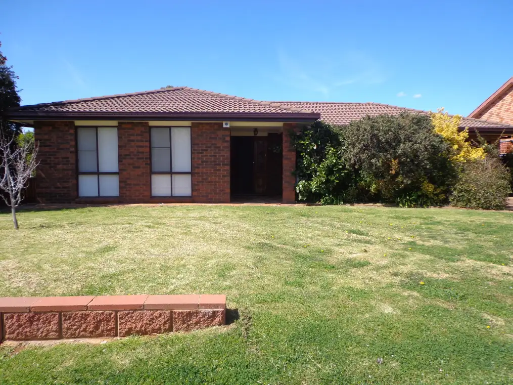 Main view of Homely house listing, 4 Ingrid Place, Dubbo NSW 2830