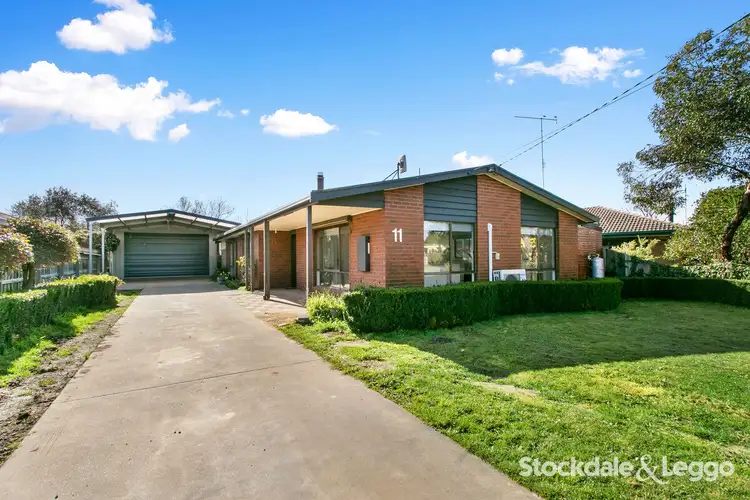 11 Littleton Avenue, Yinnar VIC 3869