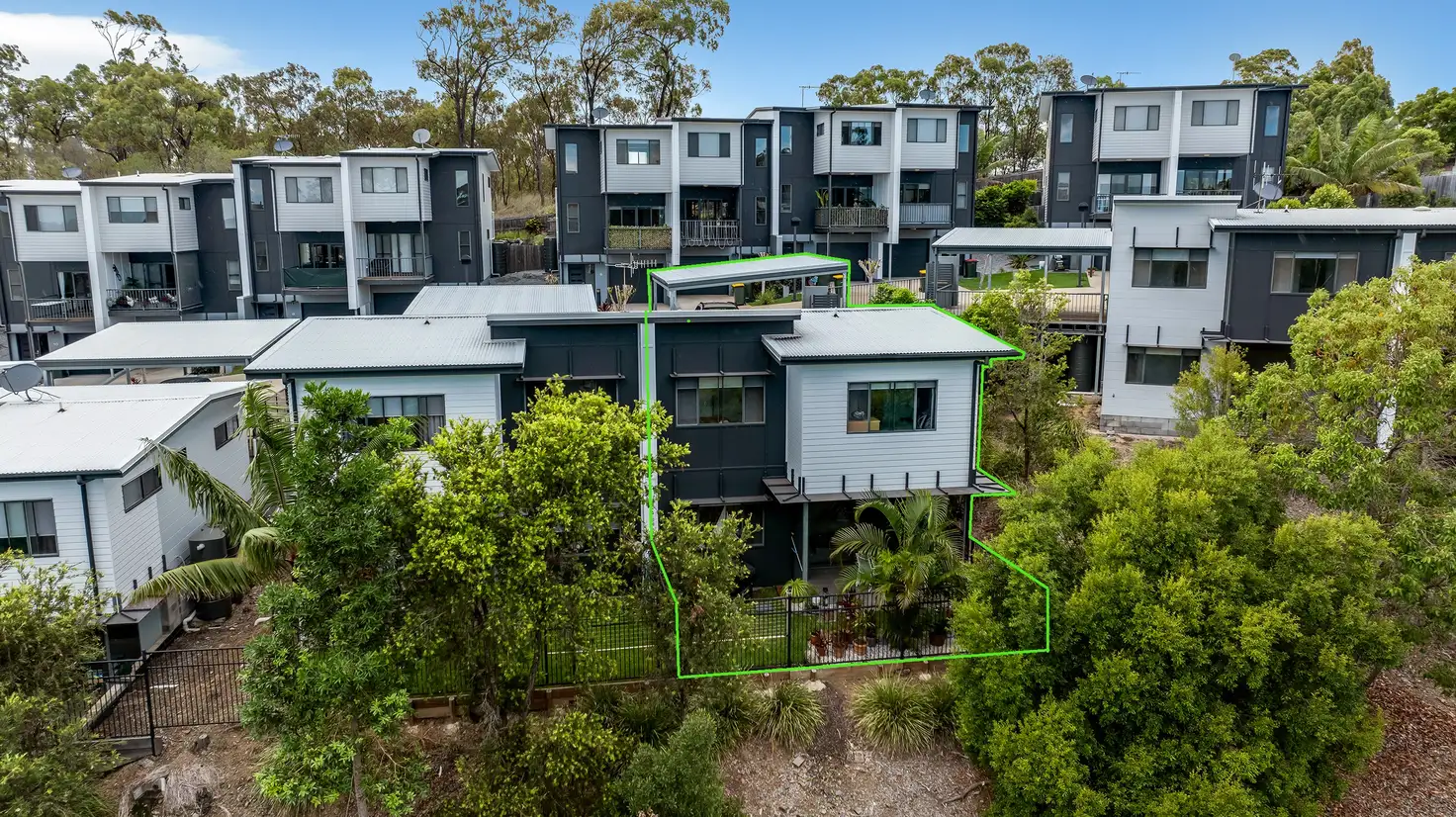 Main view of Homely townhouse listing, 40/42 Glen Eden Drive, Glen Eden QLD 4680