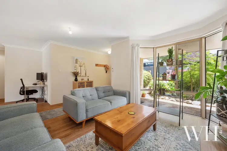 4 Pitts Lane, White Gum Valley WA 6162