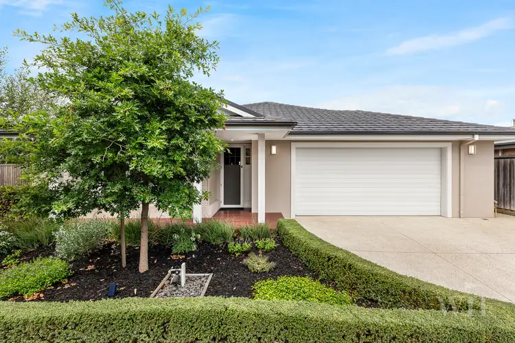 16 Somerset Place, Safety Beach VIC 3936