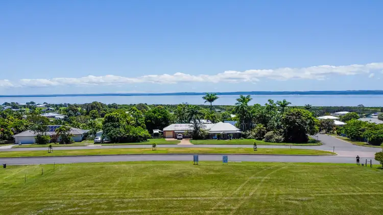 30 Cove Boulevard, River Heads QLD 4655