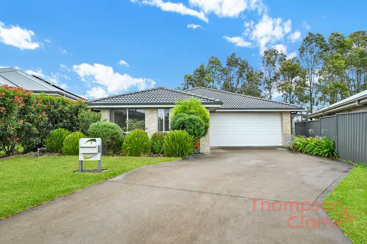 9 Radiant Avenue, Largs NSW 2320