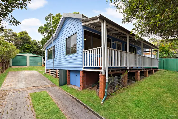 7 Crawley Avenue, Lemon Tree Passage NSW 2319