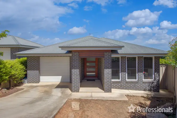 Third view of Homely villa listing, 5/15 Murndal Place, Bourkelands NSW 2650