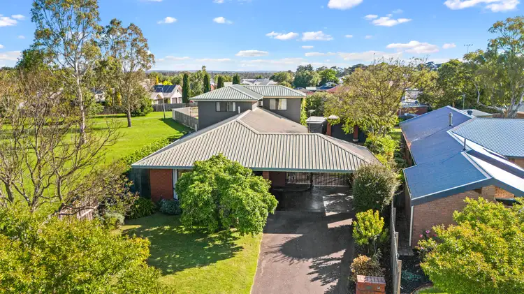 Main view of Homely house listing, 5 Louise Court, Sale VIC 3850