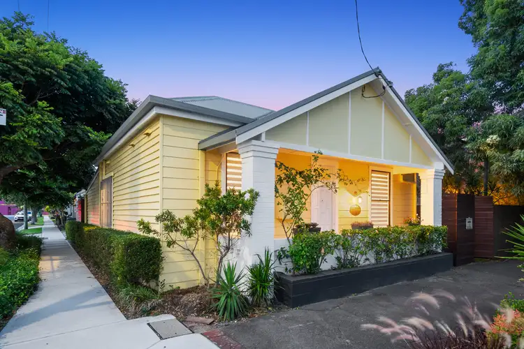 37 Dent Street, Islington NSW 2296