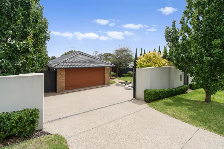 68 Wimborne Avenue, Mount Eliza VIC 3930