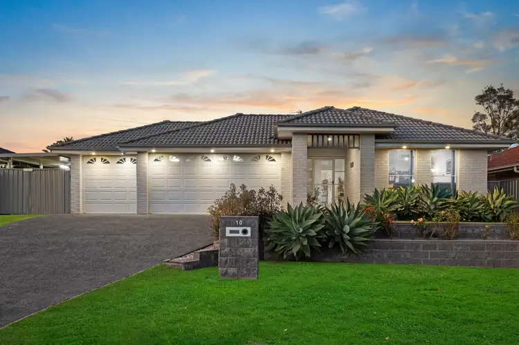 10 Foveaux Street, Cameron Park NSW 2285