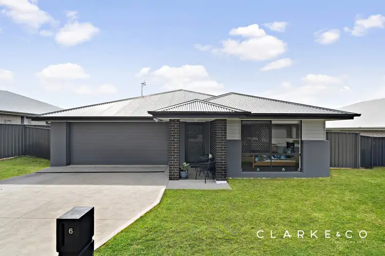 6 Oakmont Close, Heddon Greta NSW 2321