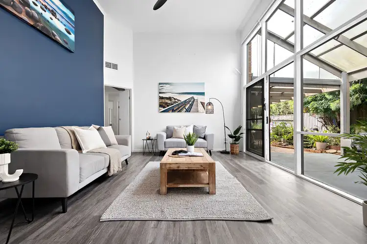 1 Woodside Avenue, Frankston South VIC 3199
