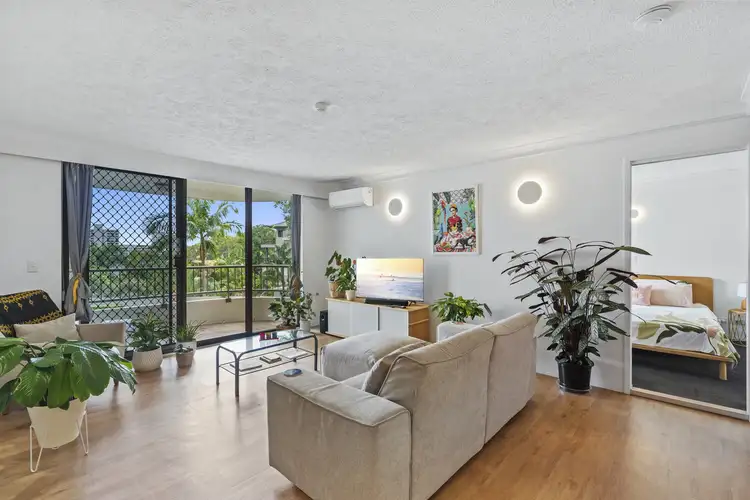 Sixth view of Homely unit listing, 102/29 Hill Avenue, Burleigh Heads QLD 4220