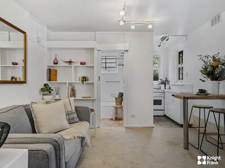 1/8 Woolton Place, Sandy Bay TAS 7005