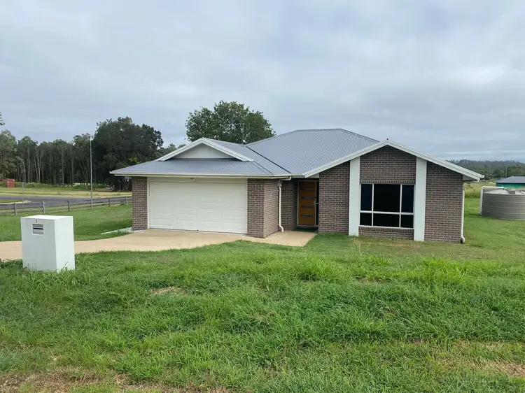 1 Twilight Court, Withcott QLD 4352