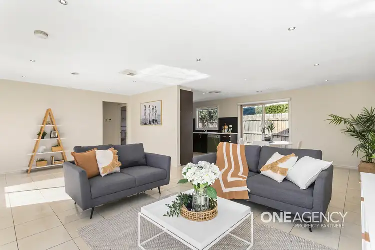 2/1 Chelmsford Place, Seabrook VIC 3028