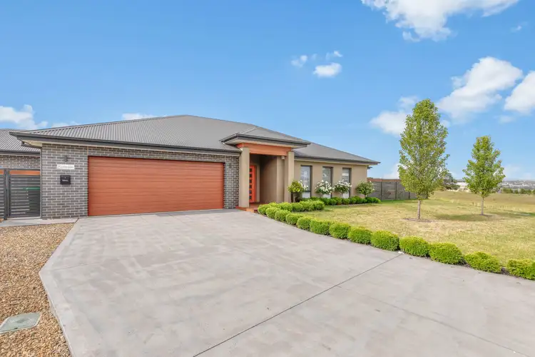 Second view of Homely house listing, 8 Croke Close, Kelso NSW 2795