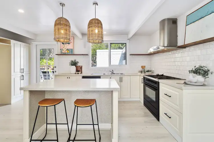 Fifth view of Homely house listing, 2 Cornborough Court, Frankston South VIC 3199
