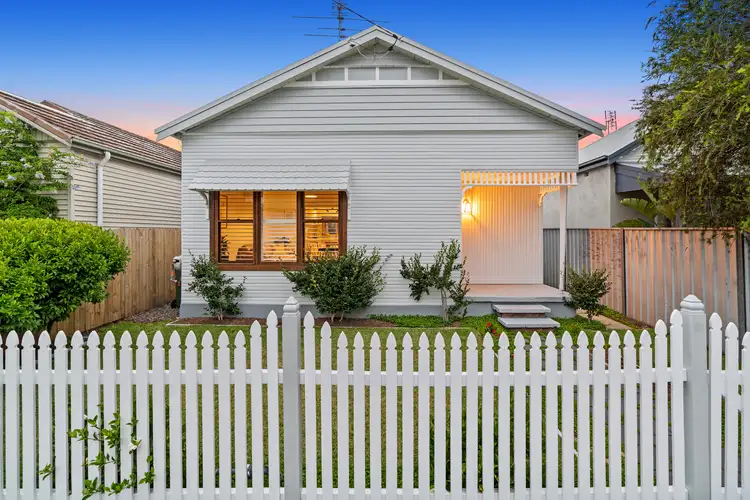 68 Roe Street, Mayfield NSW 2304