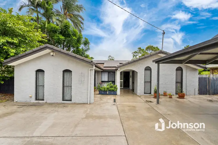 8 Sweetgum Street, Hillcrest QLD 4118