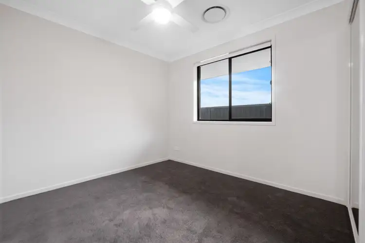 Seventh view of Homely semi-detached listing, 18 Chiswick Way, Thornton NSW 2322