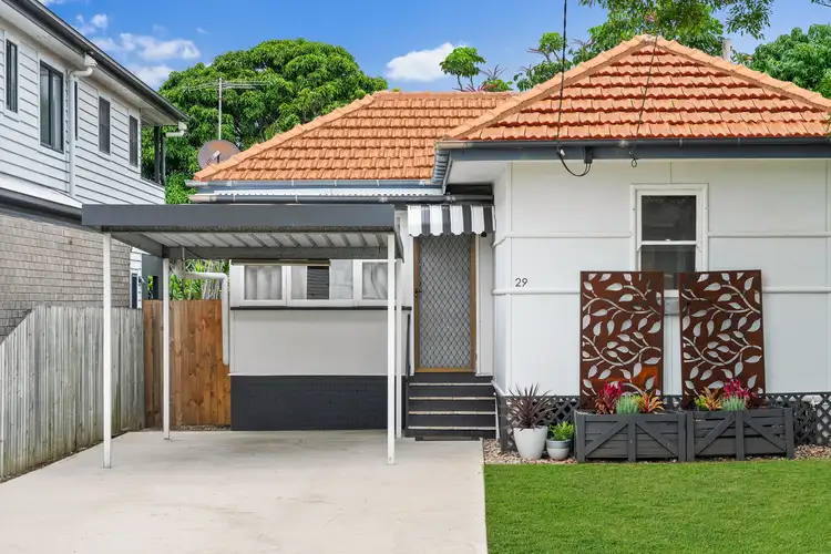 29 Westbrook Street, Woody Point QLD 4019