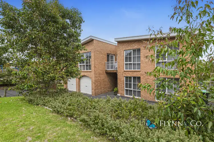 10 Nullawarre Avenue, Rosebud VIC 3939