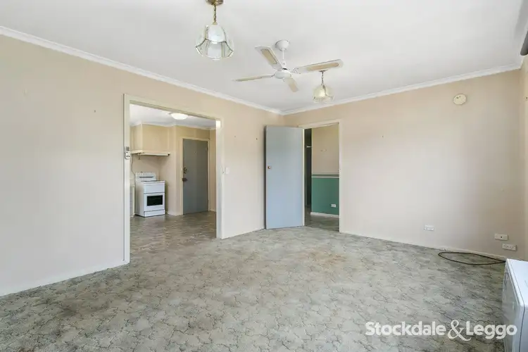 Fifth view of Homely house listing, 8 Quigley Street, Yinnar VIC 3869