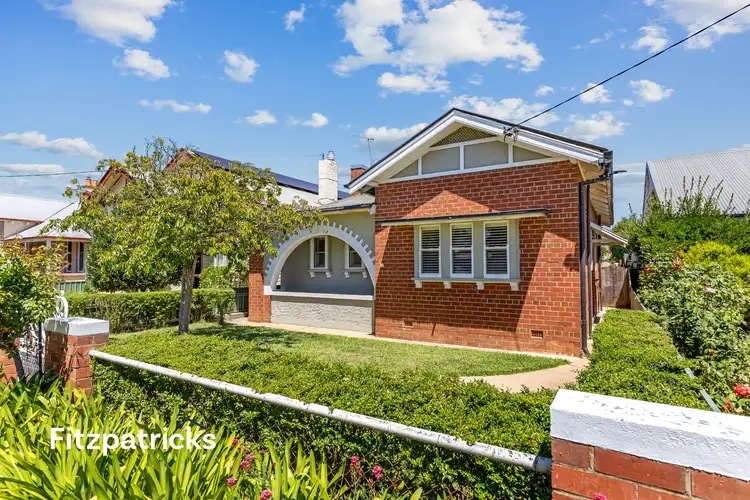 24 Oates Avenue, Wagga Wagga NSW 2650