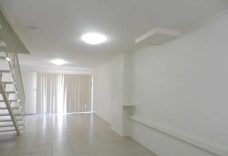 Third view of Homely unit listing, 5/21 Charles Street, West Gladstone QLD 4680