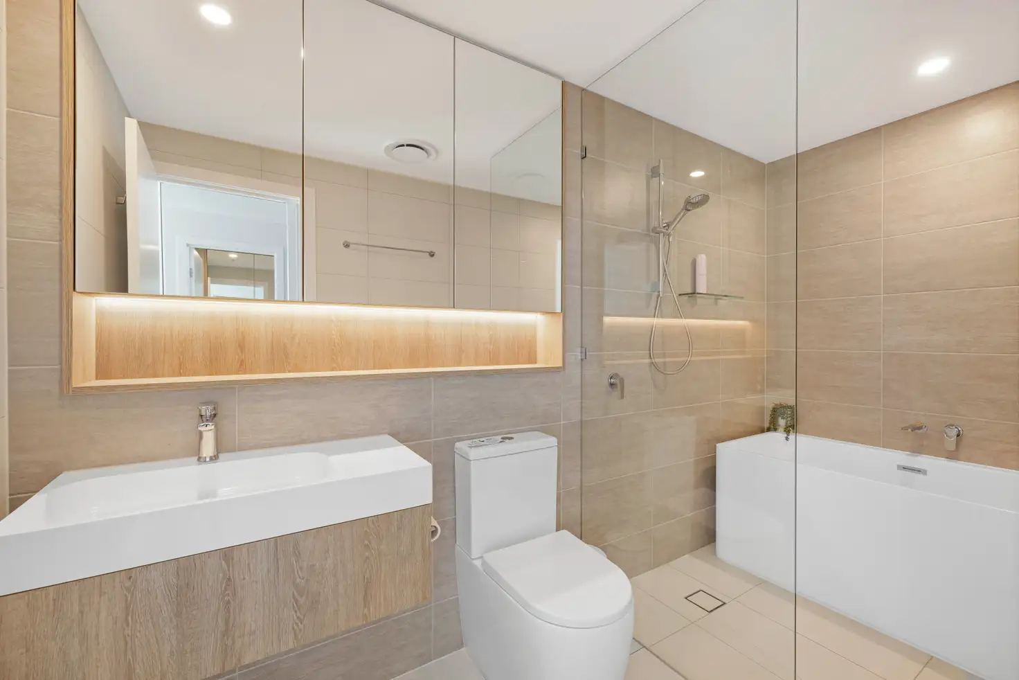 Main view of Homely apartment listing, 14411/5 The Darling Avenue, Broadbeach QLD 4218