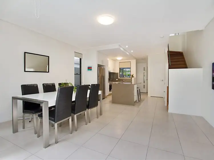 7 The Gardenway, Robina QLD 4226