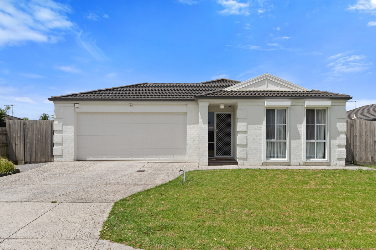 33 Coco Parade, Skye VIC 3977