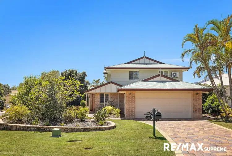 31 Hatherton Crescent