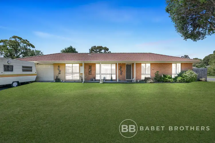 10 Greaves Court, Pakenham VIC 3810