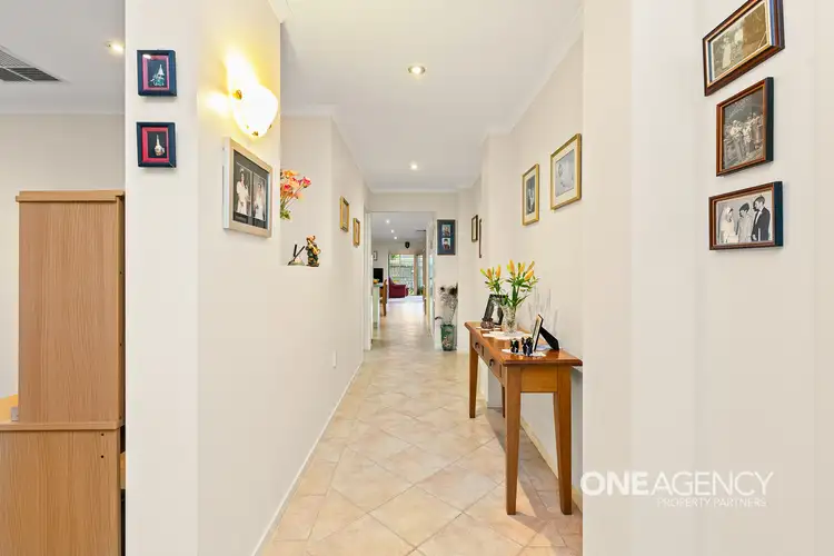 Second view of Homely house listing, 20 Samuel Evans Court, Seabrook VIC 3028