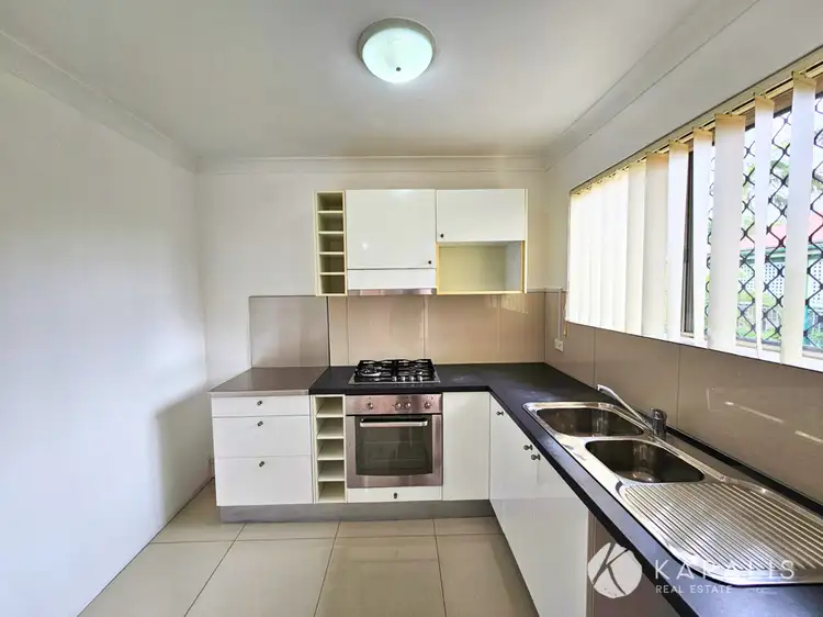 Fifth view of Homely apartment listing, 3/28 Tenby Street, Mount Gravatt QLD 4122